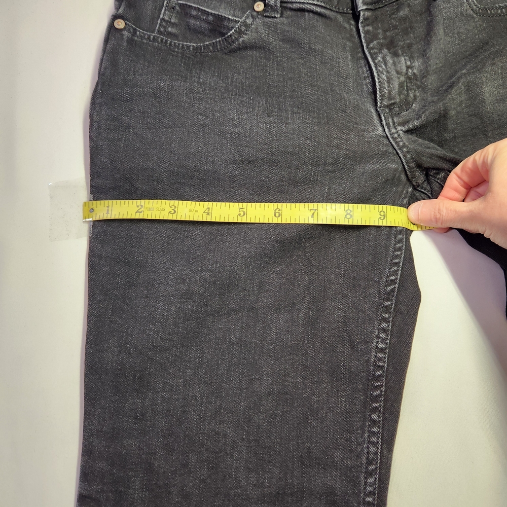 ⭐️ Black Wrangler Bootcut Jeans – Size 9/10 (32) – Excellent Condition! - Picture 6 of 9
